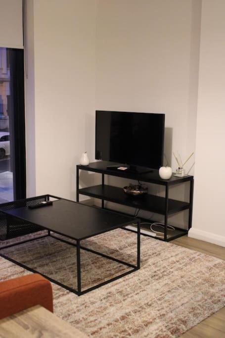 Amazing Luxury One Bedroom Apartment In The Heart Of Preston Preston  Exterior photo